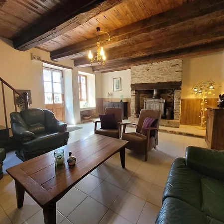 Vakantiehuis Authentic With Terrace And Shared Pool *